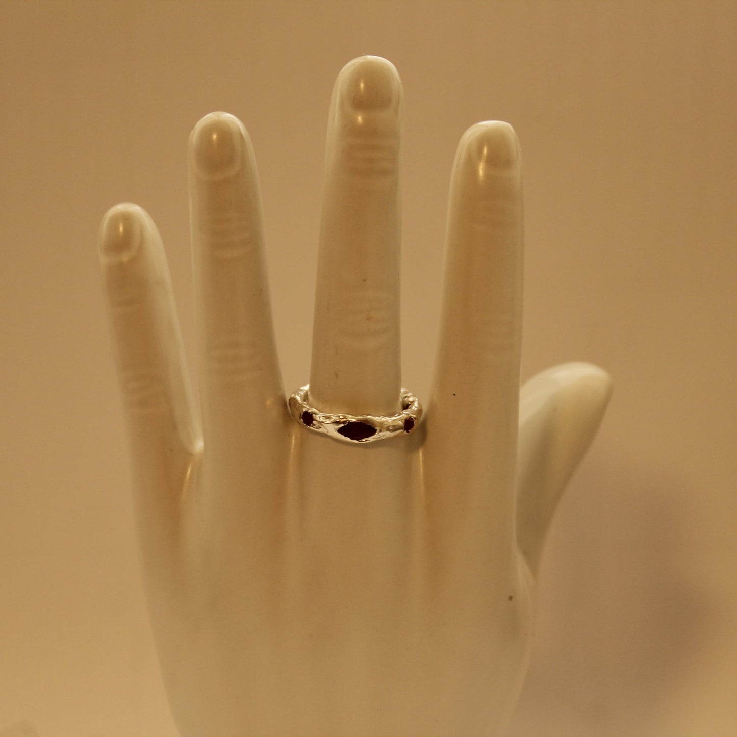 Fishy Rough Ring - 5 Stones