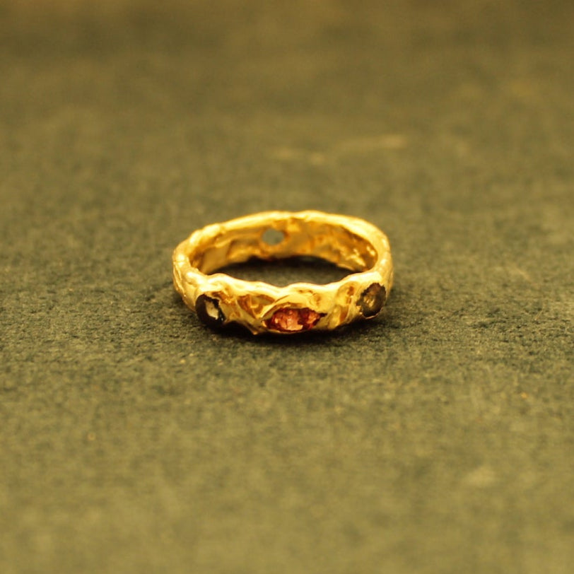 Fishy Rough Ring - 3 Stones