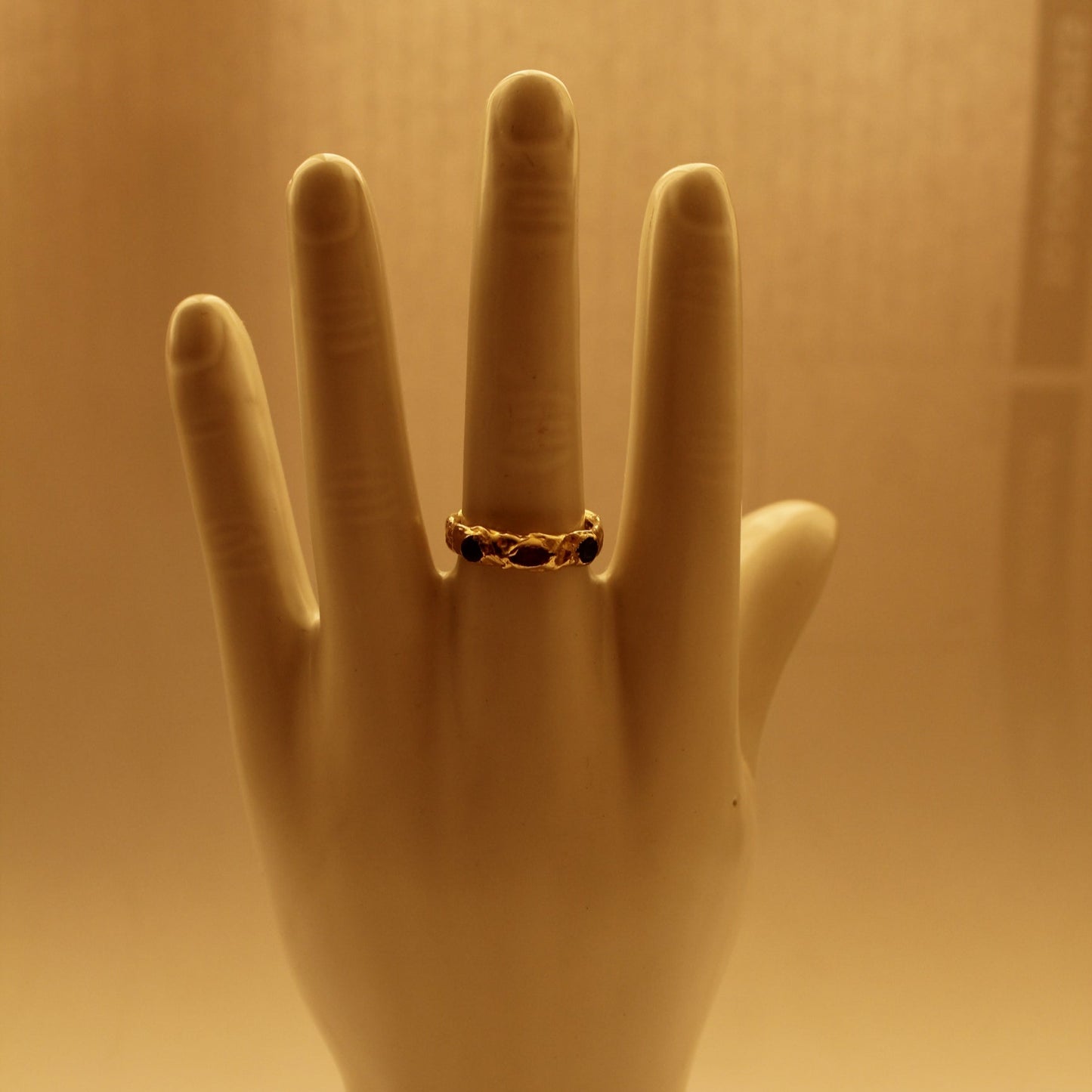 Fishy Rough Ring - 3 Stones